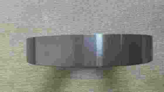 উচ্চ পৃষ্ঠ পোলিশ Ra0.1 Si3N4 উচ্চ মাত্রিক নির্ভুলতার সাথে সিরামিক ধাতুতে সংযুক্ত হয় না এবং কোনও রাসায়নিক বিক্রিয়া হয় না